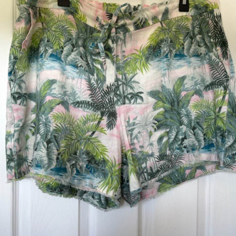 Tommy Bahama Linen Tropical Womens Shorts